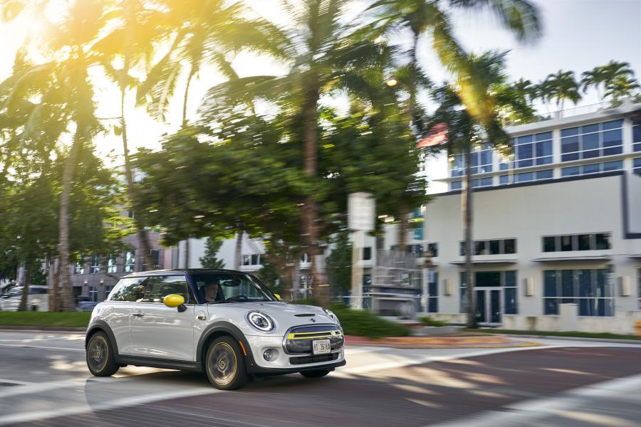  Mini Cooper SE (F56) 2020 года  (NA) (фото 22 из 342)